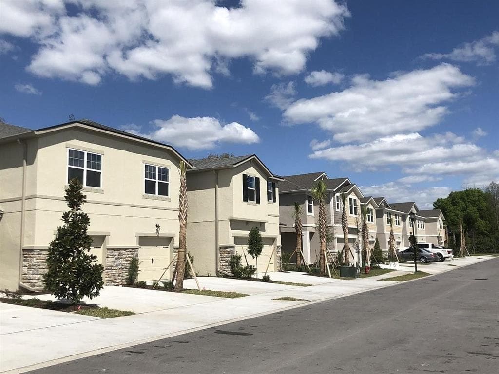 6117 GRAND SONATA AVENUE LUTZ, FL 33558