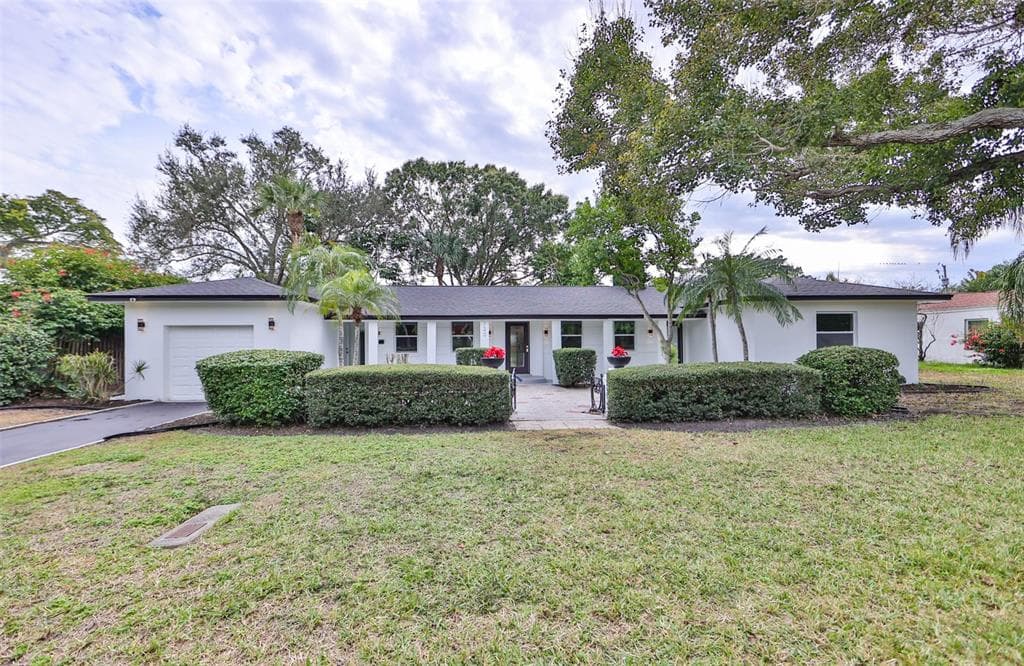 120 63RD AVENUE S ST PETERSBURG, FL 33705