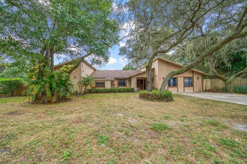2331 PEMBROOK DRIVE