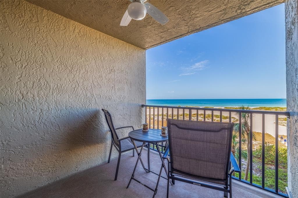 1290 GULF BOULEVARD UNIT 405 CLEARWATER, FL 33767