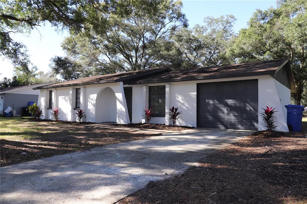 3618 DANNY BRYAN BOULEVARD TAMPA, FL 33619