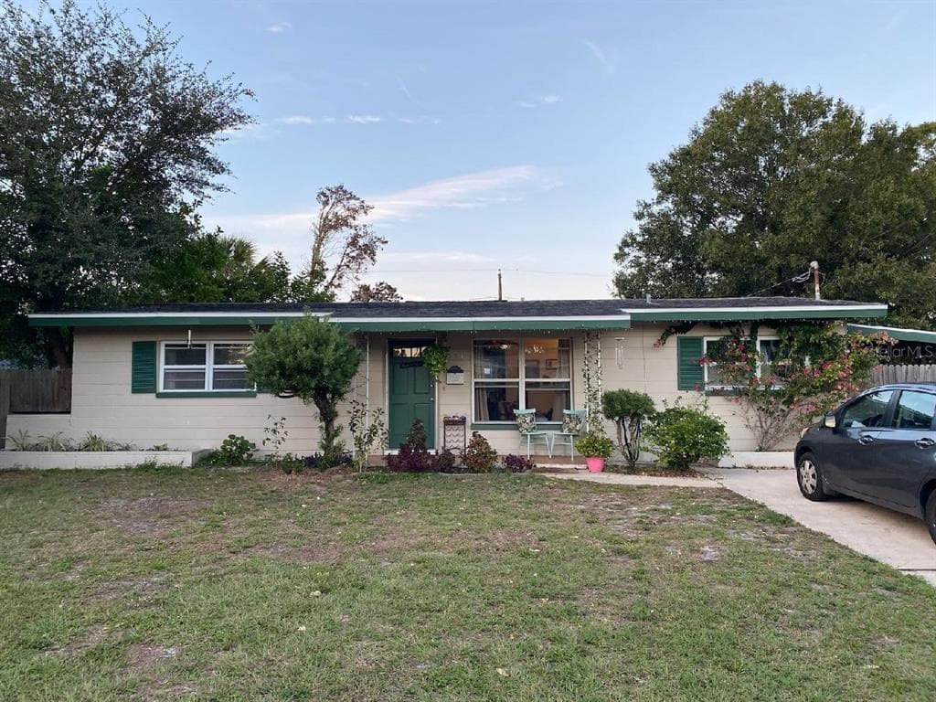771 72ND AVENUE N ST PETERSBURG, FL 33702
