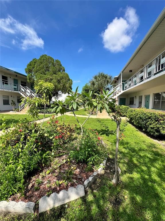 5825 18TH STREET N UNIT 3 ST PETERSBURG, FL 33714