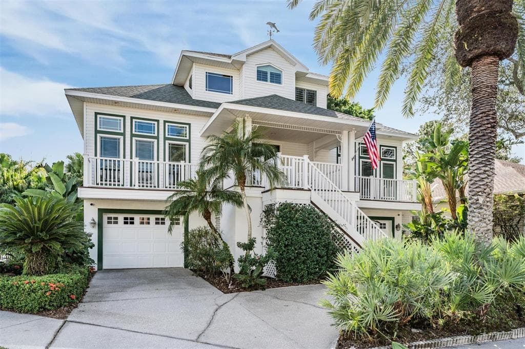 112 WATEREDGE COURT