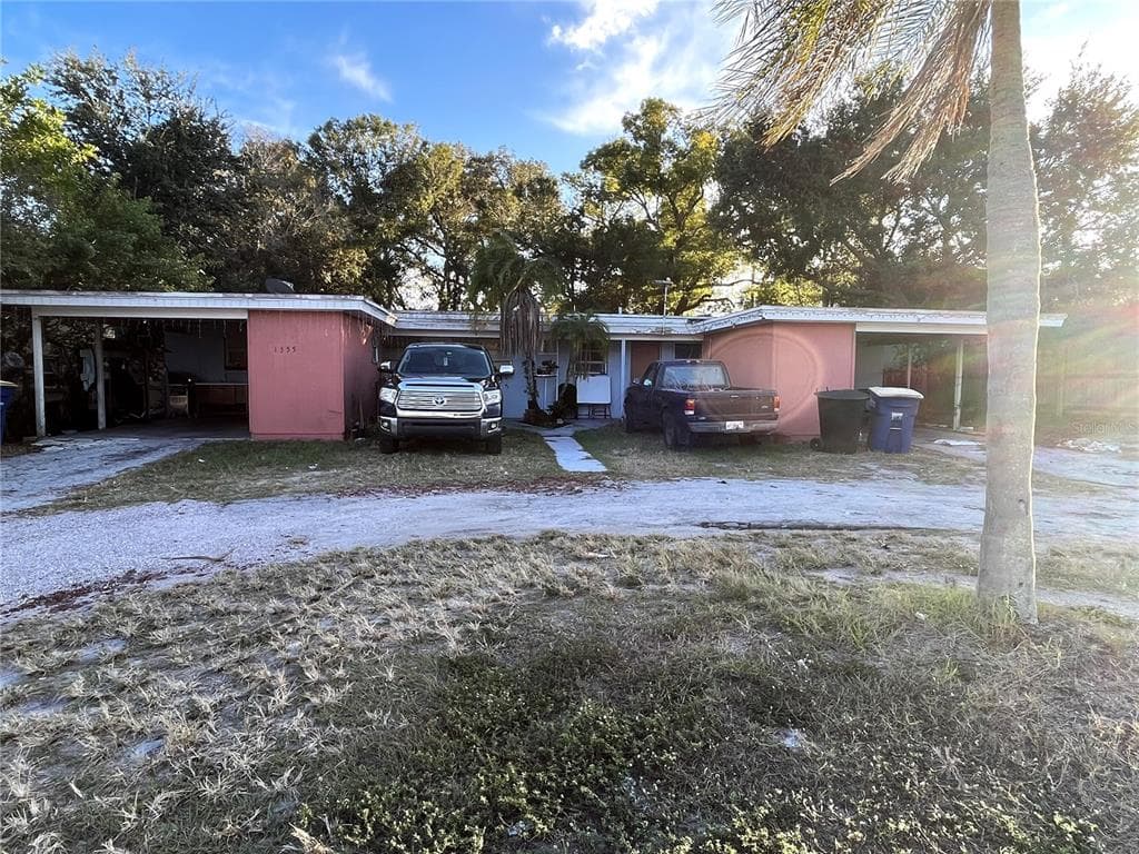 1353 LAKEVIEW ROAD