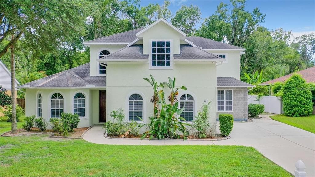 2011 RIVER CROSSING DRIVE VALRICO, FL 33596