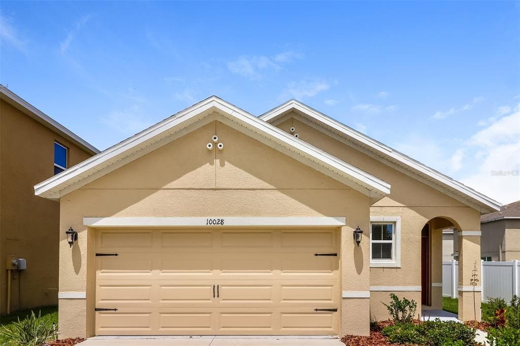 10028 MERRY FAWN COURT SUN CITY CENTER, FL 33573