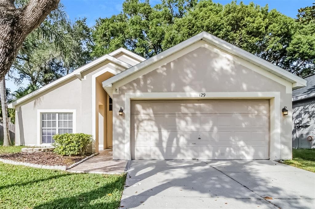 129 N WEATHERSFIELD AVENUE ALTAMONTE SPRINGS, FL 32714