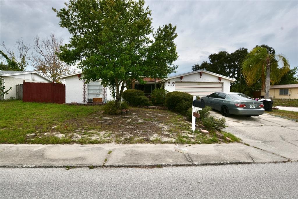 9741 GRAY FOX LANE PORT RICHEY, FL 34668