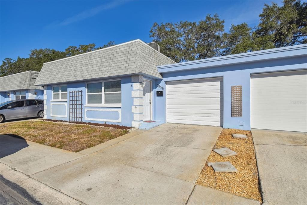 6855 LAFAYETTE N PINELLAS PARK, FL 33781