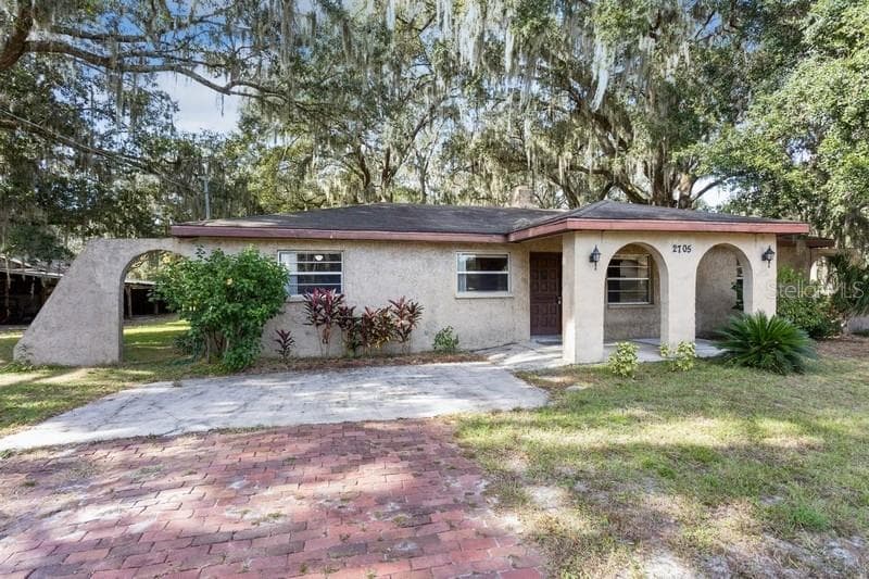 5635 DURANT ROAD DOVER, FL 33527