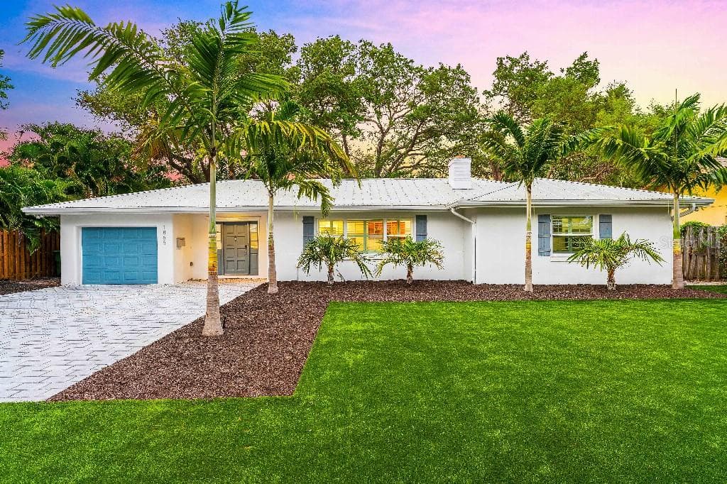 1865 ORCHID STREET SARASOTA, FL 34239