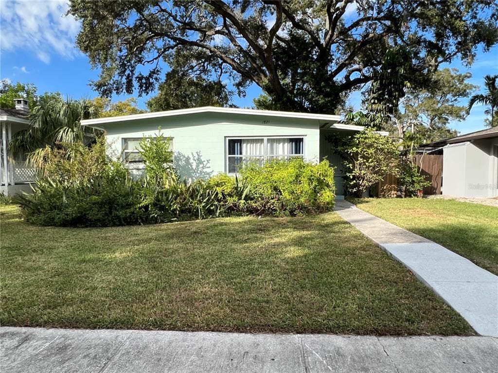 1821 20TH AVENUE N ST PETERSBURG, FL 33713