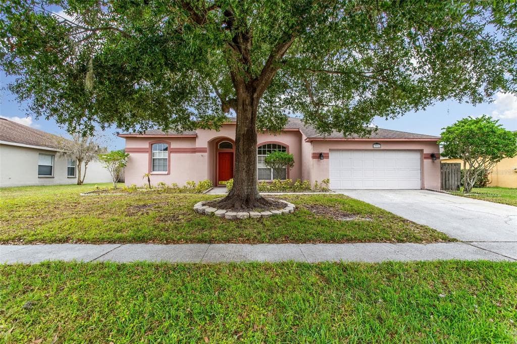 19912 WYNDMILL CIRCLE ODESSA, FL 33556