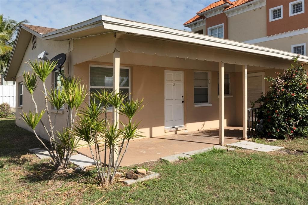 144 175TH AVENUE E REDINGTON SHORES, FL 33708