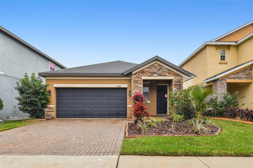10143 NEWMINSTER LOOP RUSKIN, FL 33573