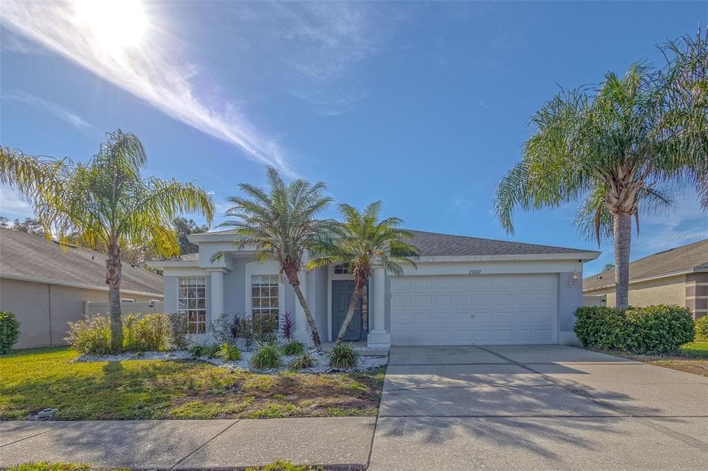 2007 FOLKSTONE PLACE WESLEY CHAPEL, FL 33543