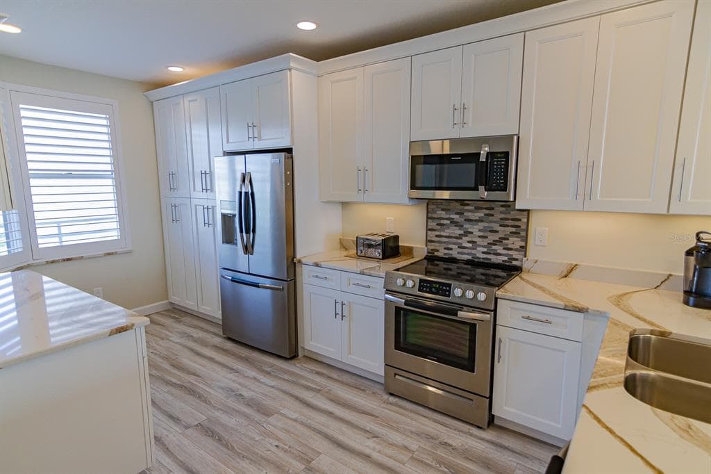 7974 SAILBOAT KEY BOULEVARD S UNIT 402 SOUTH PASADENA, FL 33707