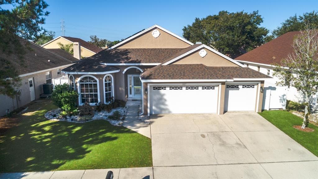 1817 WOOD BEND STREET TARPON SPRINGS, FL 34689
