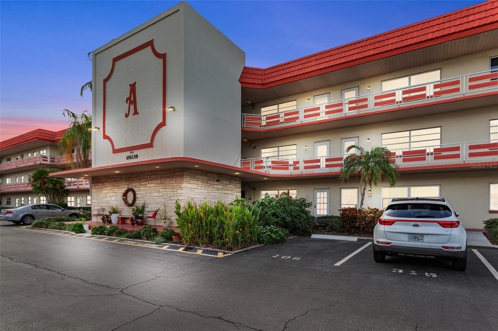 5840 30TH AVENUE S UNIT 108 GULFPORT, FL 33707