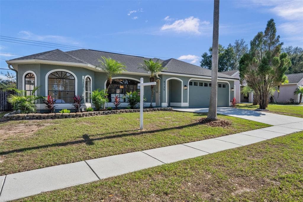 4135 AMBER RIDGE LANE VALRICO, FL 33594