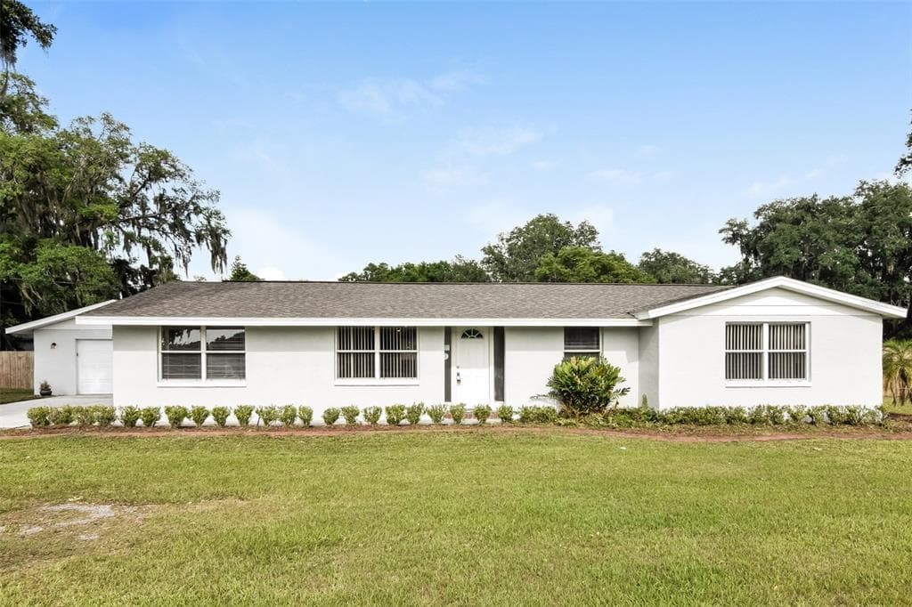 3805 MCINTOSH ROAD DOVER, FL 33527