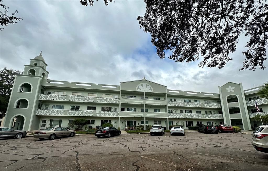 2256 PHILIPPINE DRIVE UNIT 60 CLEARWATER, FL 33763