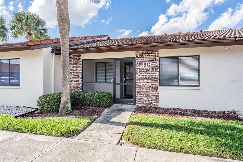 7360 ULMERTON ROAD UNIT 9C LARGO, FL 33771