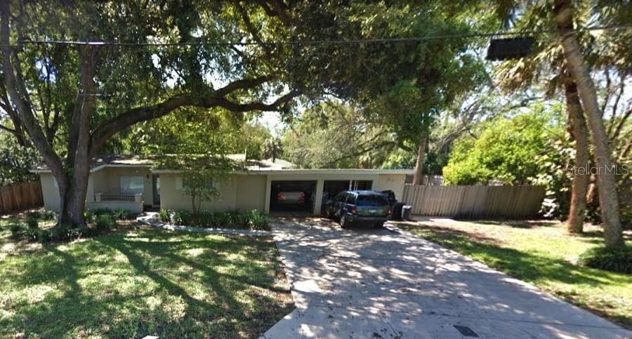 4634 W SUNSET BOULEVARD TAMPA, FL 33629