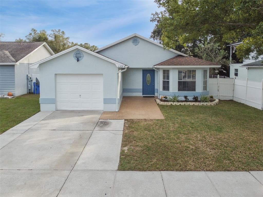 2207 RIDGEMORE DRIVE