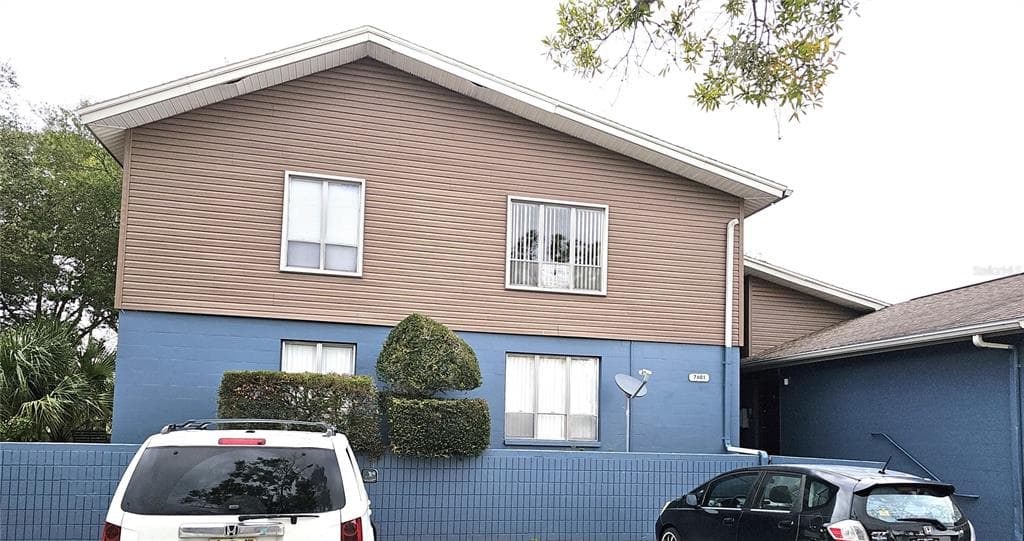 7601 PAULA DRIVE UNIT 5 TAMPA, FL 33615