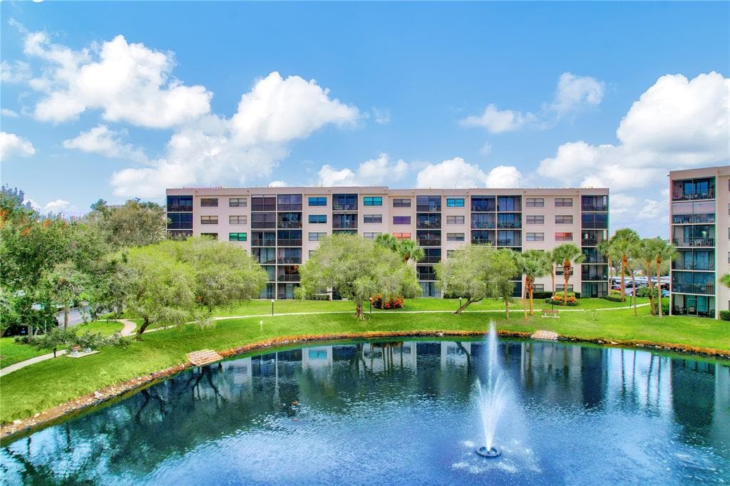 1320 PASADENA AVENUE S UNIT 206 SOUTH PASADENA, FL 33707