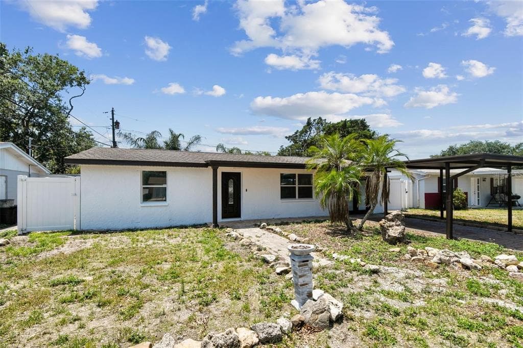 4712 BLOSSOM DRIVE HOLIDAY, FL 34690
