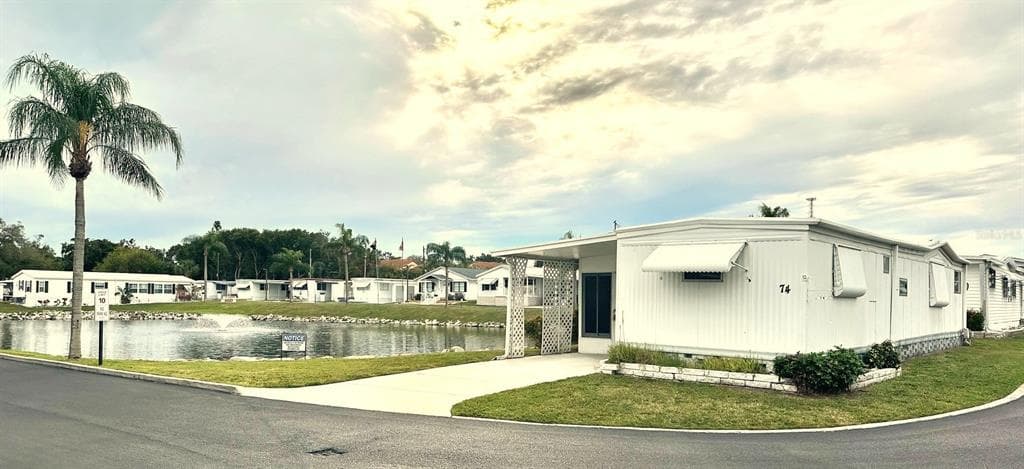 6985 SEMINOLE BOULEVARD UNIT 74 SEMINOLE, FL 33772
