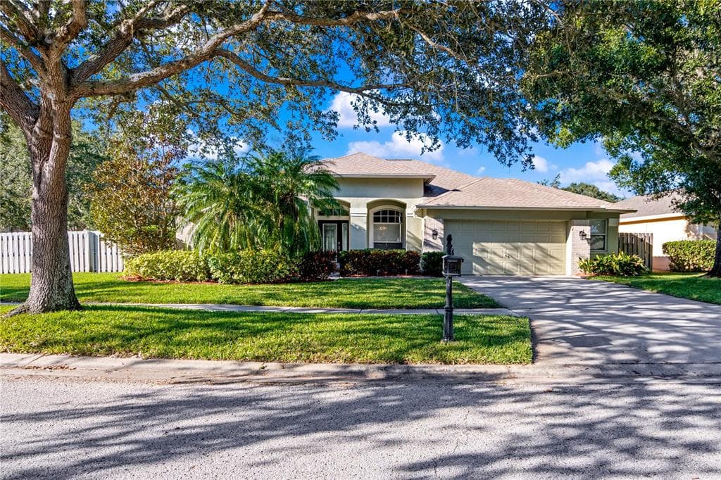 10103 KINGSBRIDGE AVENUE TAMPA, FL 33626
