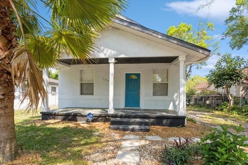 1907 W SAINT JOHN STREET TAMPA, FL 33607