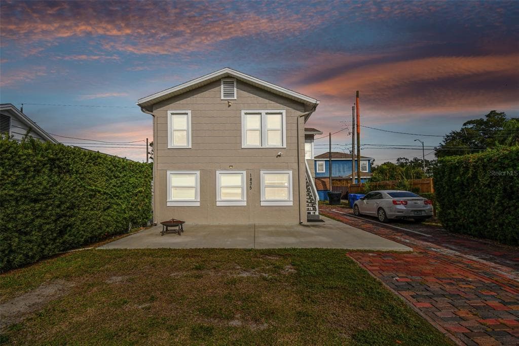 1835 21ST AVENUE N ST PETERSBURG, FL 33713
