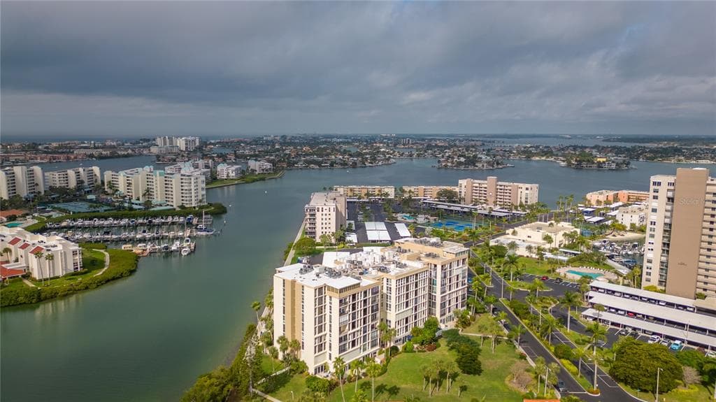7400 SUN ISLAND DRIVE S UNIT 701 SOUTH PASADENA, FL 33707