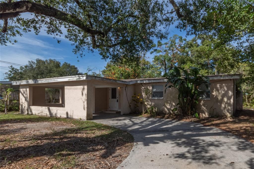 2226 E 109TH AVENUE TAMPA, FL 33612