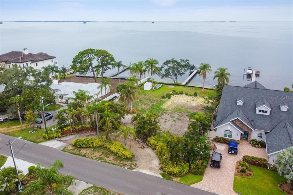 605 N MAYO STREET CRYSTAL BEACH, FL 34681