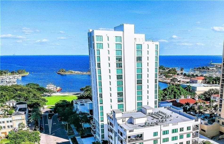 146 4TH AVENUE NE UNIT 403 ST PETERSBURG, FL 33701