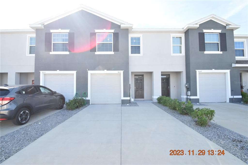 8651 FALLING BLUE PLACE RIVERVIEW, FL 33578