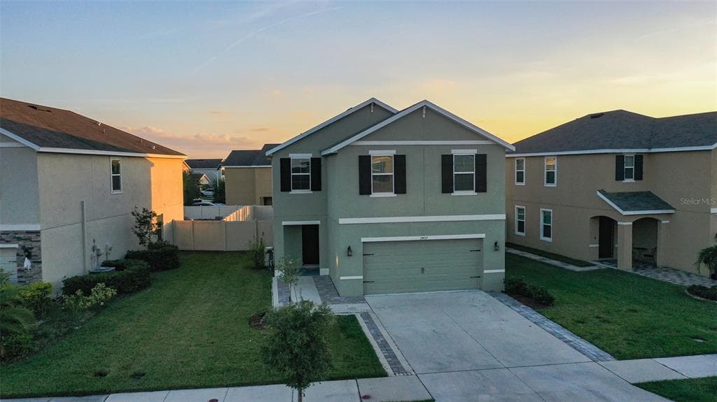 7407 TUSCAN BAY CIRCLE WESLEY CHAPEL, FL 33545