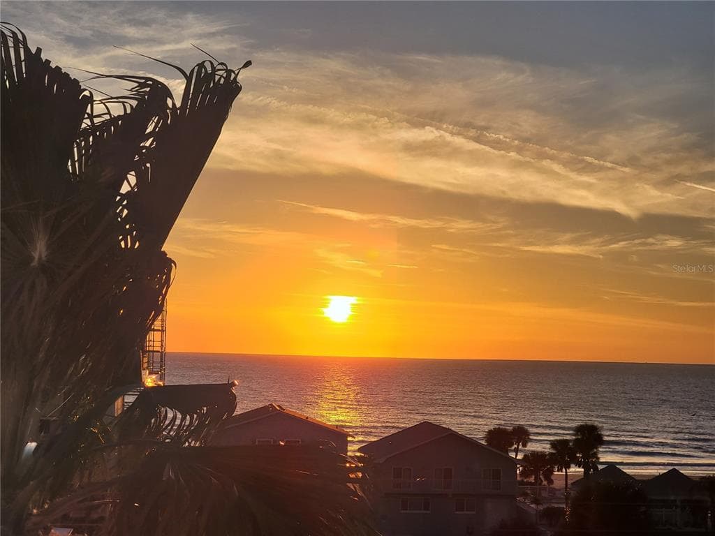 18325 GULF BOULEVARD UNIT 501 REDINGTON SHORES, FL 33708