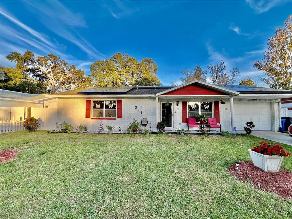 1314 OAKHILL STREET SEFFNER, FL 33584