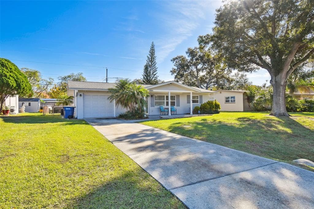 1751 EL TRINIDAD DRIVE E CLEARWATER, FL 33759