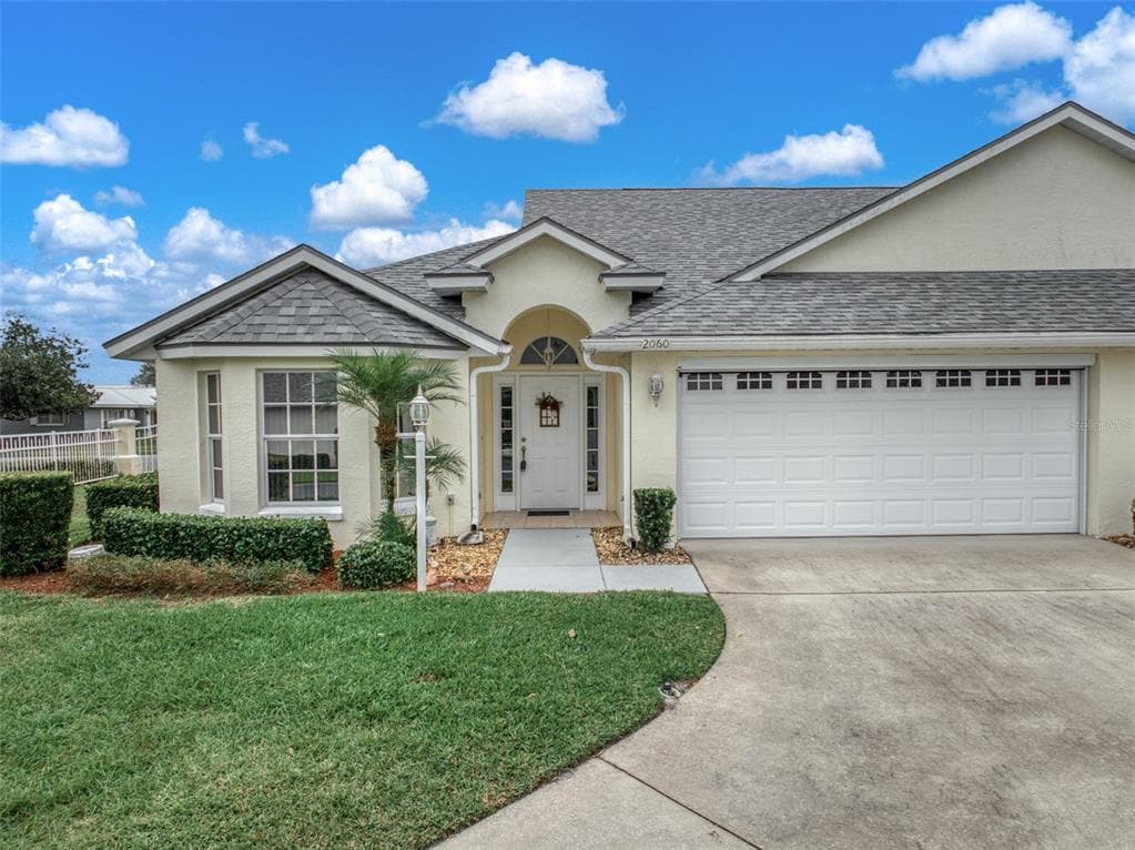 2060 ASHLEY OAKS CIRCLE SEBRING, FL 33870