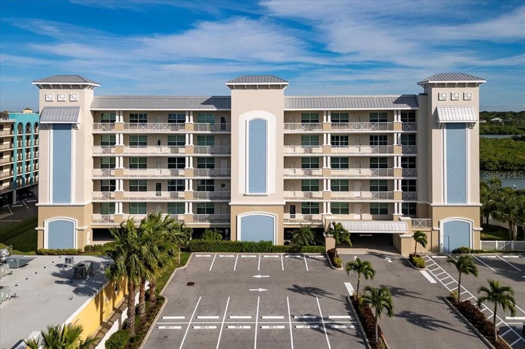 19519 GULF BOULEVARD UNIT 602