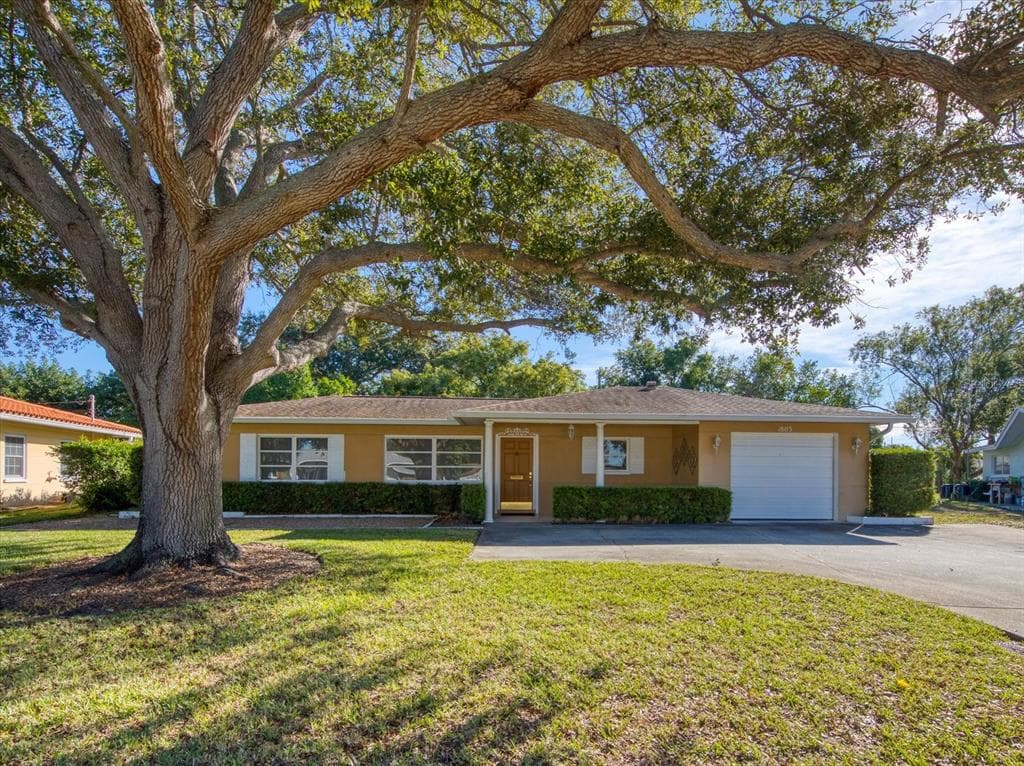 1803 42ND WAY N ST PETERSBURG, FL 33713