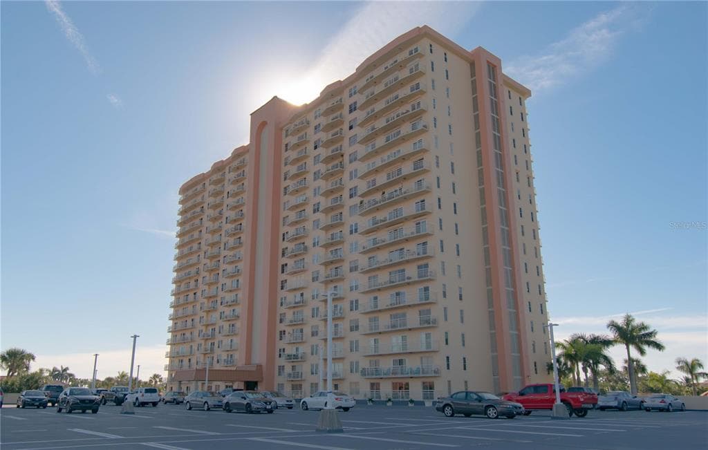 4900 BRITTANY DRIVE S UNIT 1408 ST PETERSBURG, FL 33715
